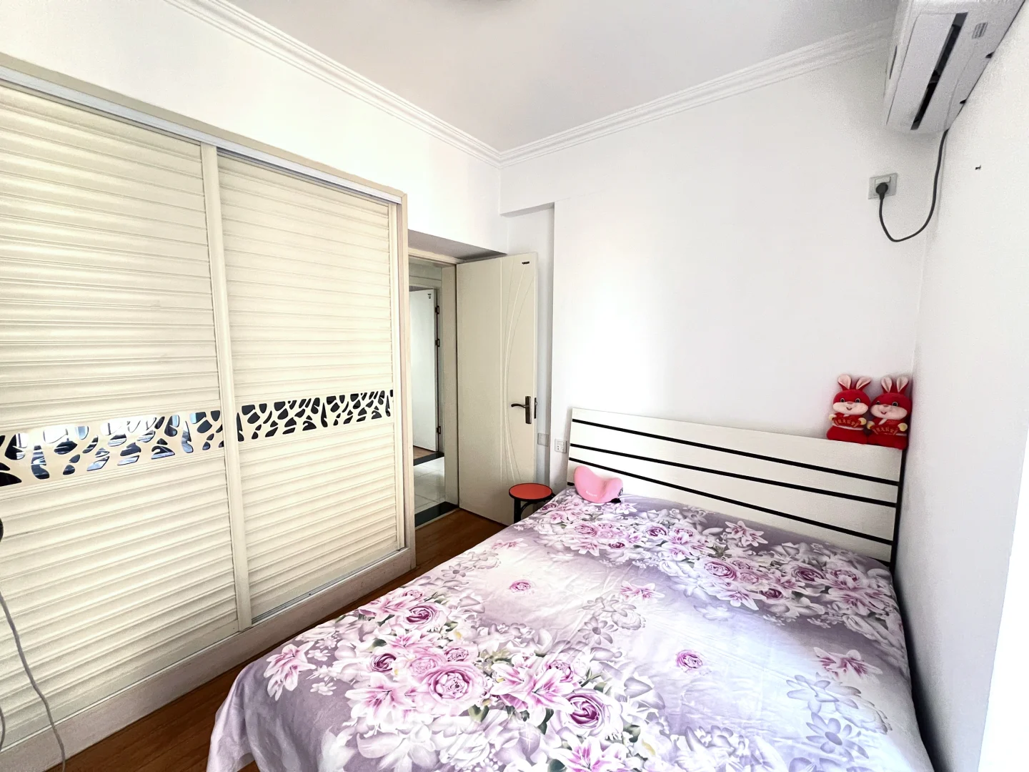 华中农业大学 瑞湖天地 精装三居 含泪出租