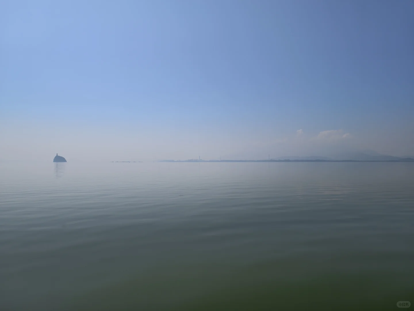 都市精英要拿咖啡换我的军大衣？