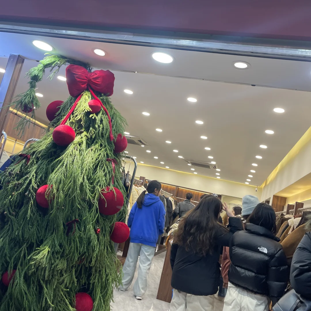 有多火爆已经说累！！！王炸周末 不要钱似的