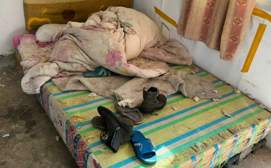 虽然打工很辛苦，好在住的是海景宿舍