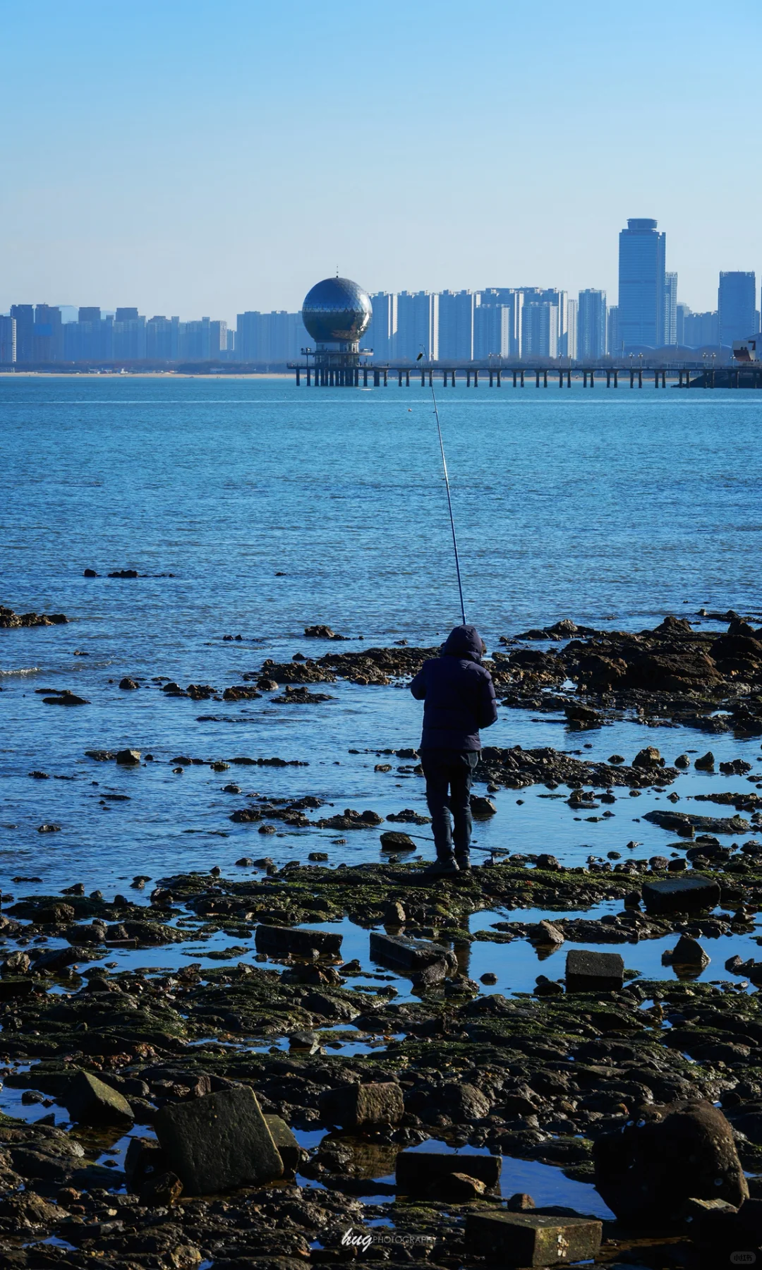 🌊烟台｜劳作的渔民，成了画面里最好的点缀