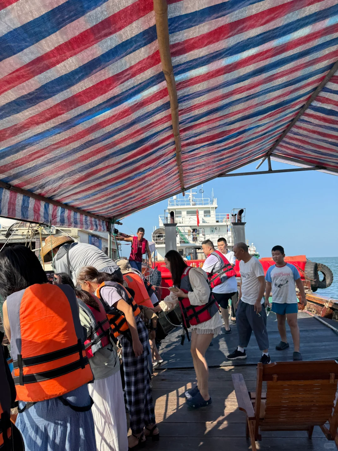 包渔船出海也太爽了吧！还捕到了我的“大鱼”