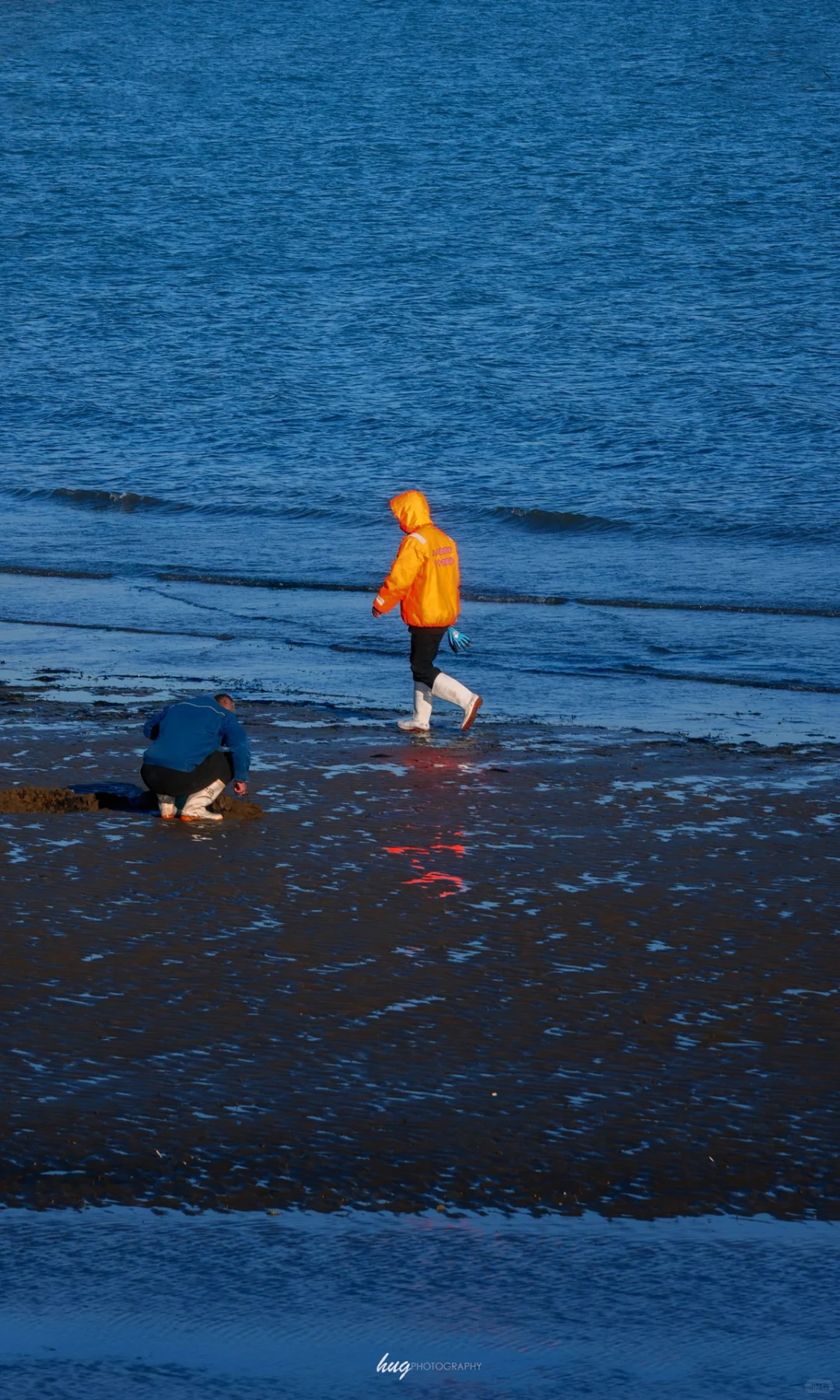 🌊烟台｜劳作的渔民，成了画面里最好的点缀