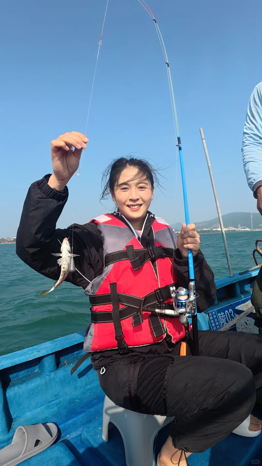 上岸！三亚打渔现捕现吃