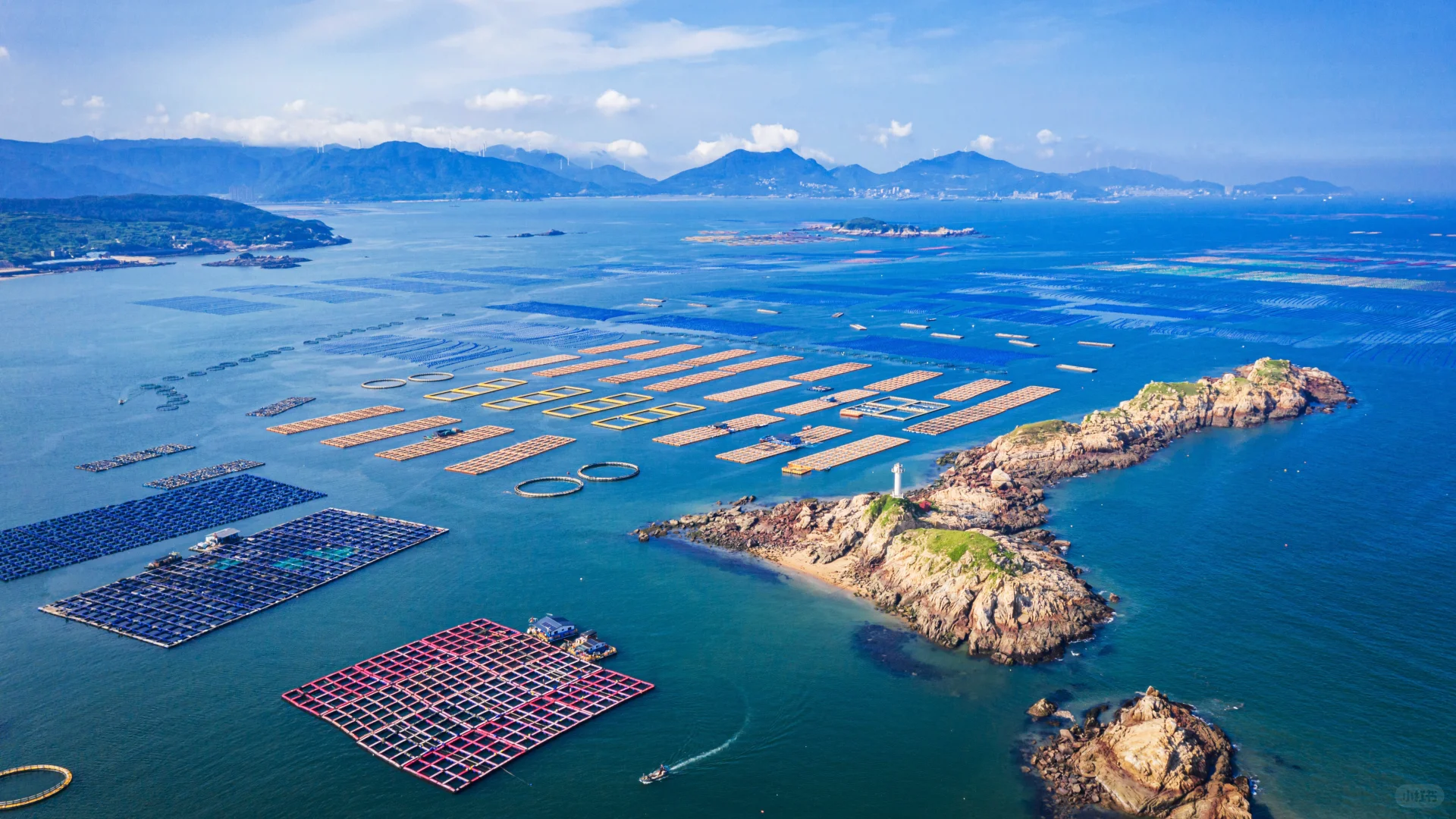 福建连江筱埕镇丨海边鱼排养殖基地