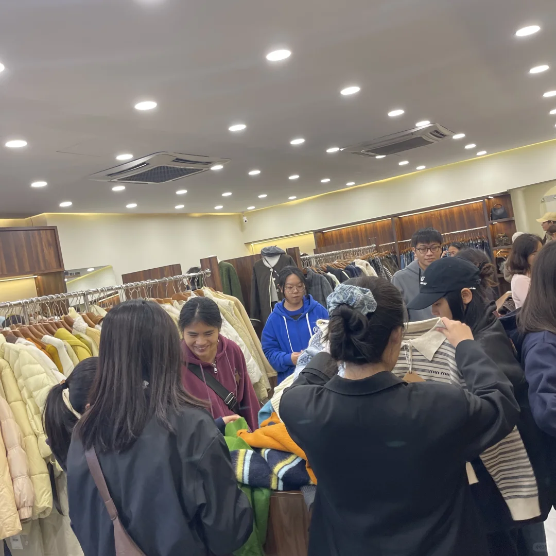 有多火爆已经说累！！！王炸周末 不要钱似的