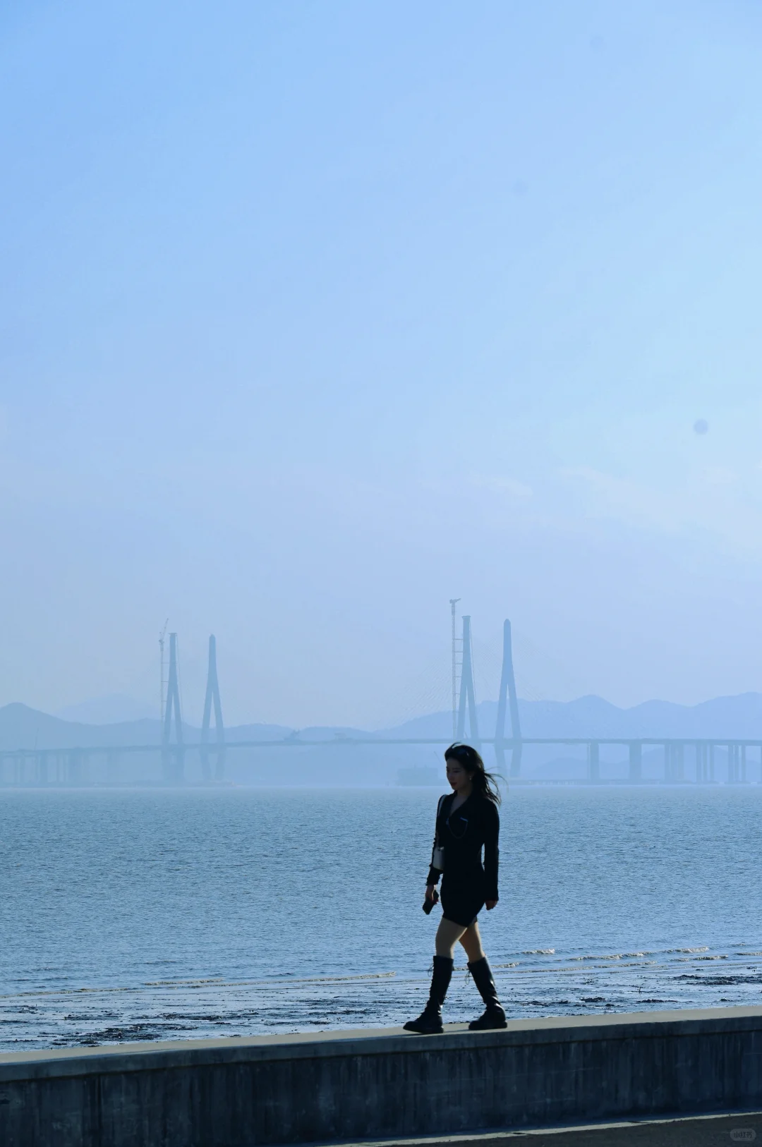 走在海岸线最前沿