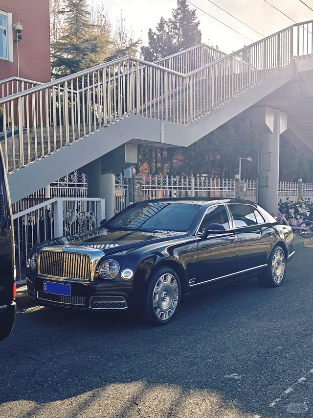 何方神圣来清华附考研了？😭