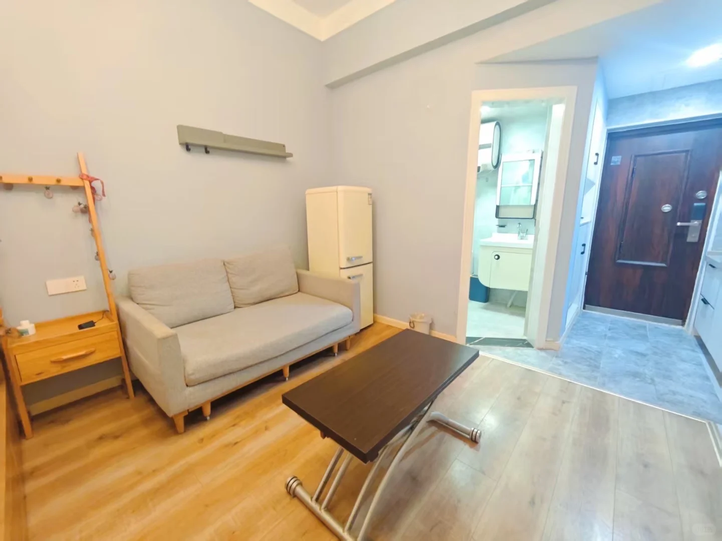 华中农业大学 澜花语岸新出精装一居 含泪出