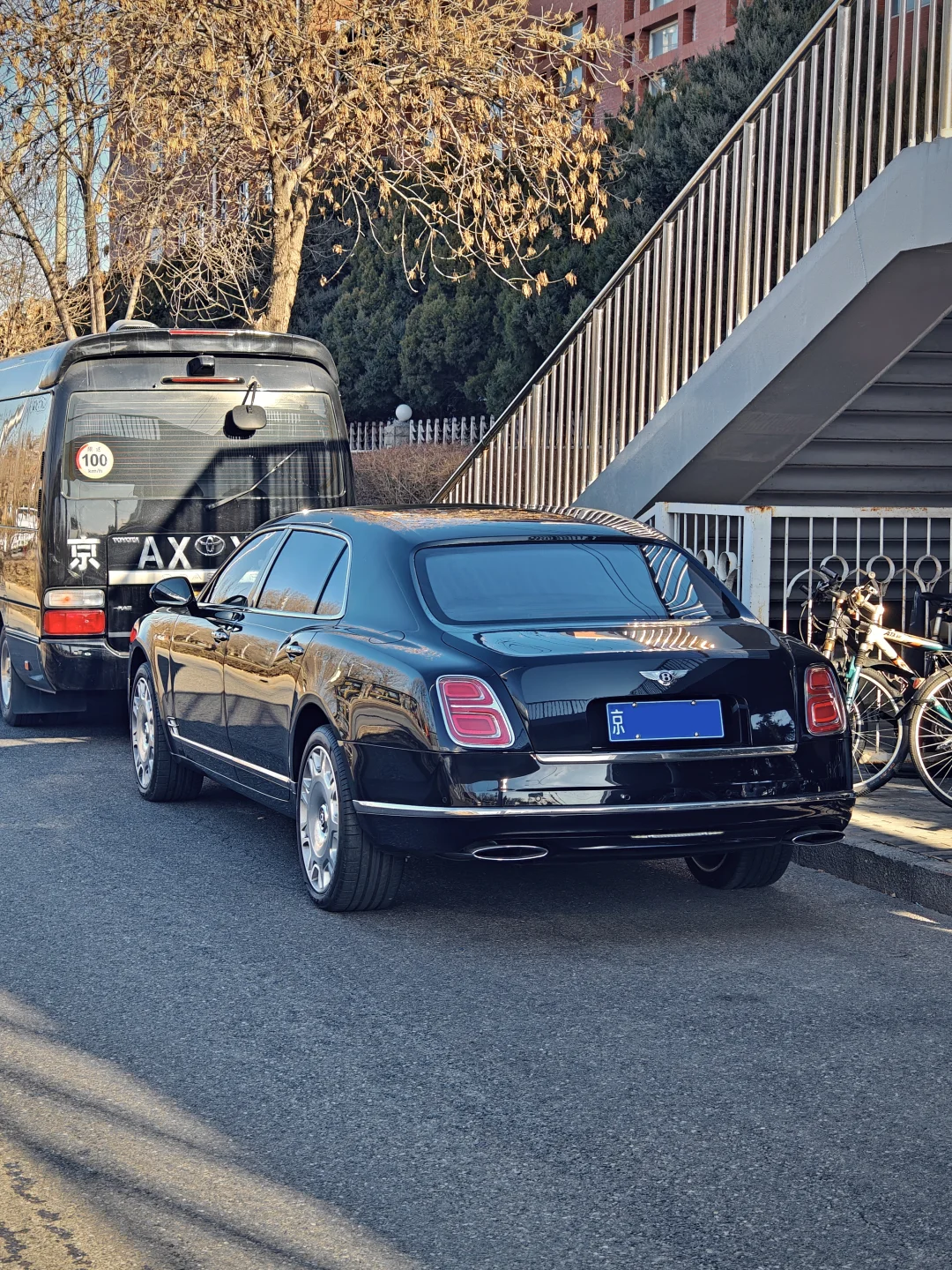 何方神圣来清华附考研了？😭