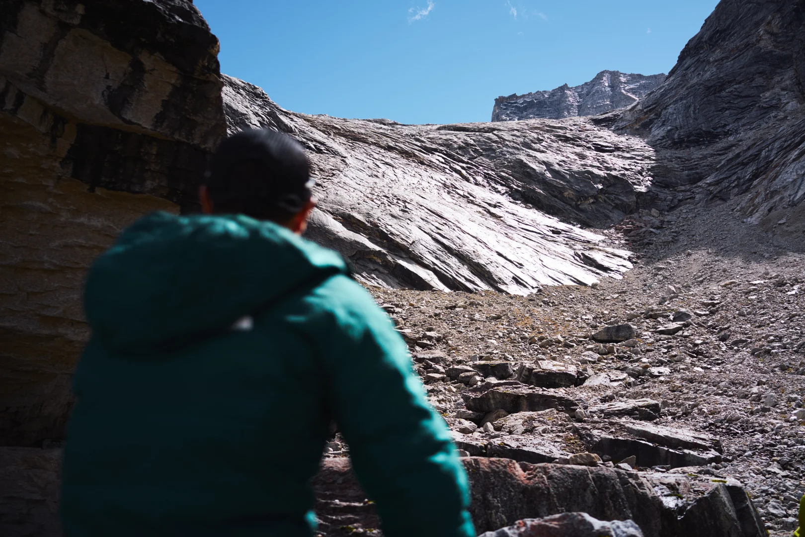 关于一座攀登未登峰的故事