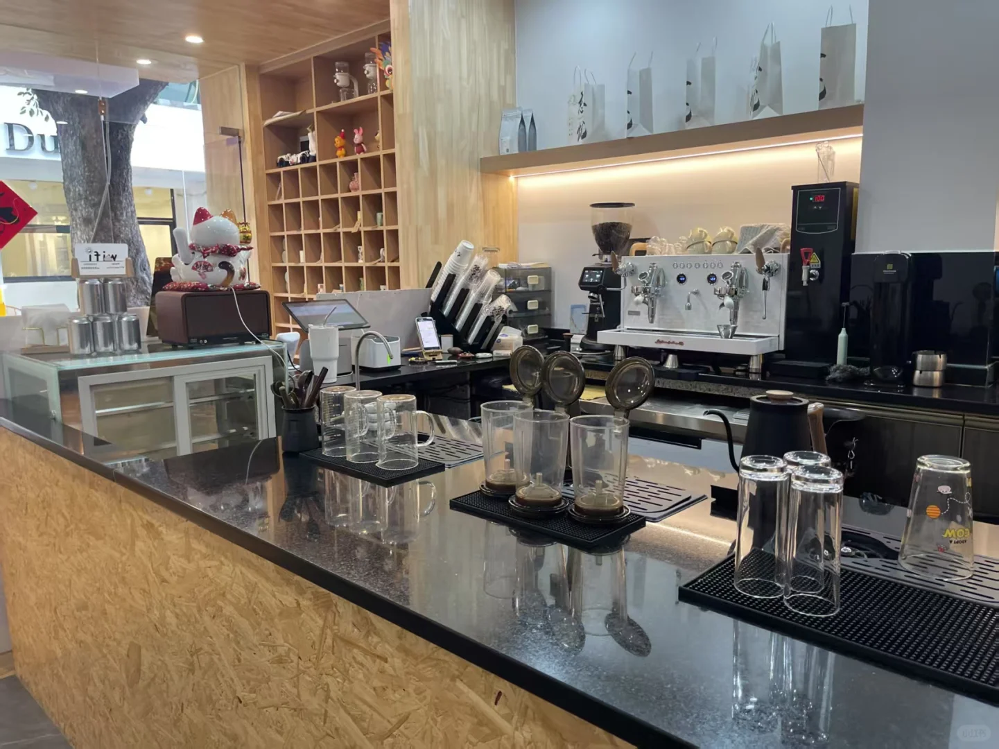 《东莞万江茶咖店招人啦!》
