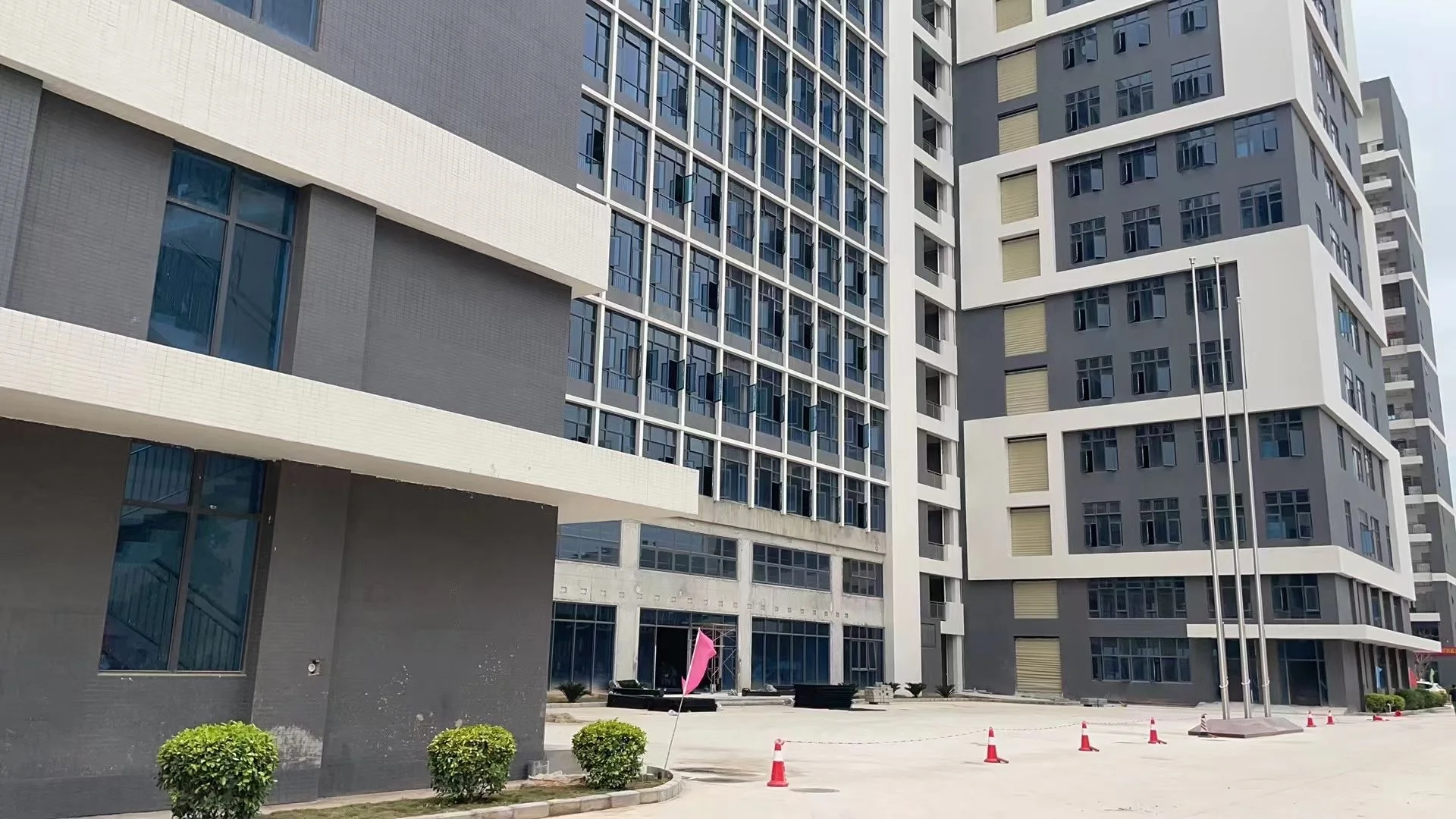 旺季急招暑假工可预知