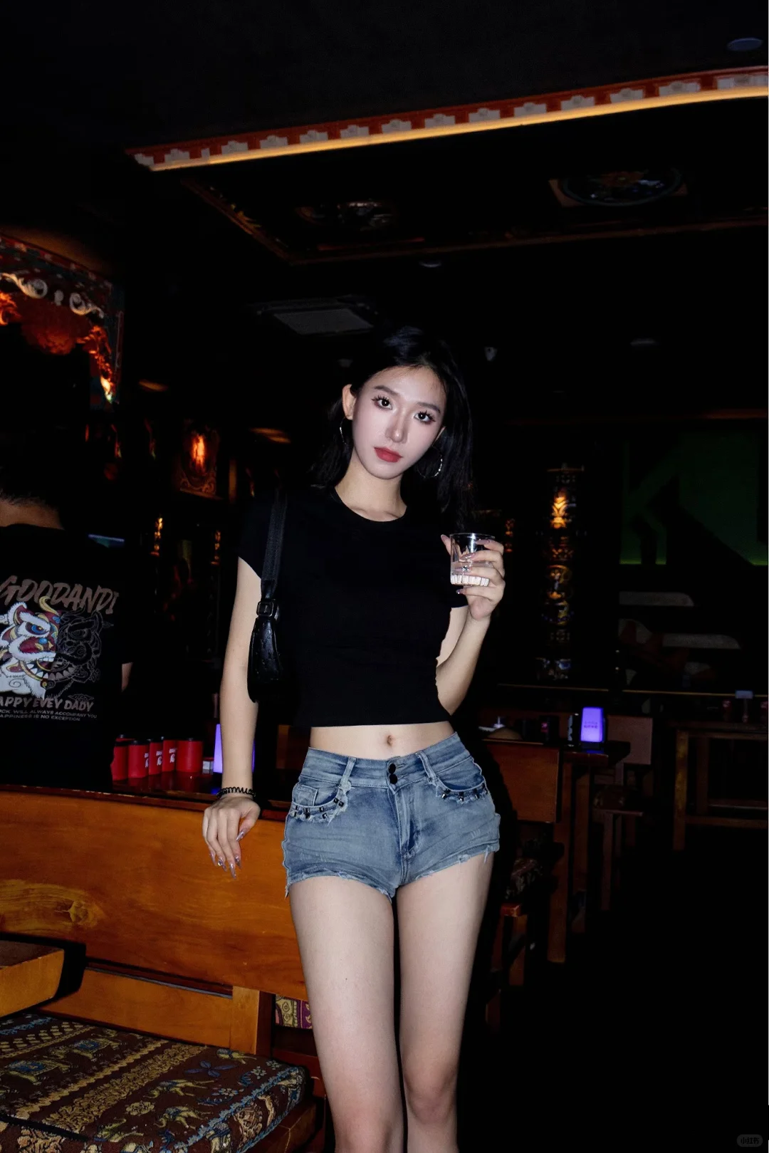 白月光女神的牛仔裤
