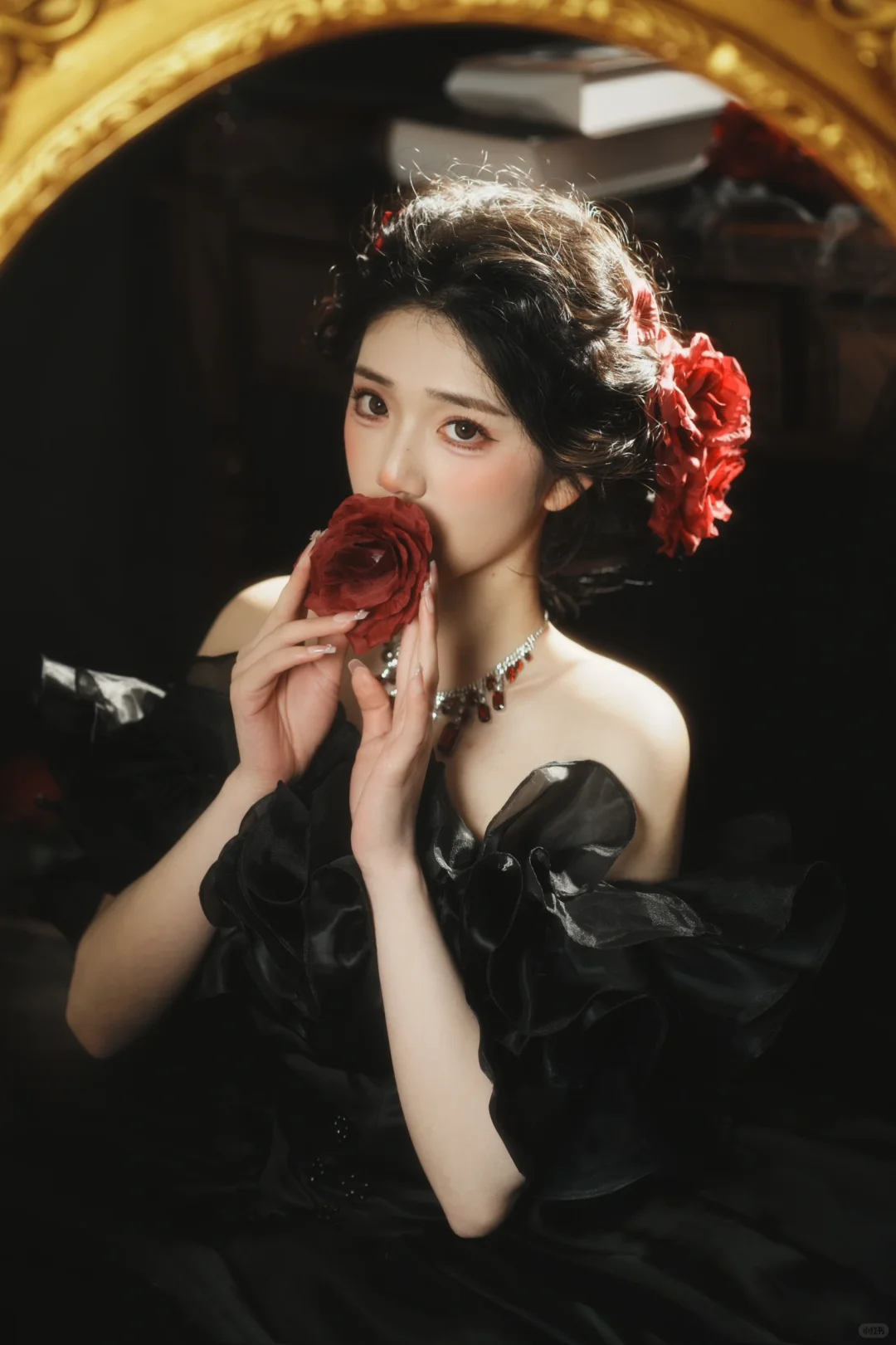 经典美艳的红黑配色｜妥妥的暗夜红玫瑰?