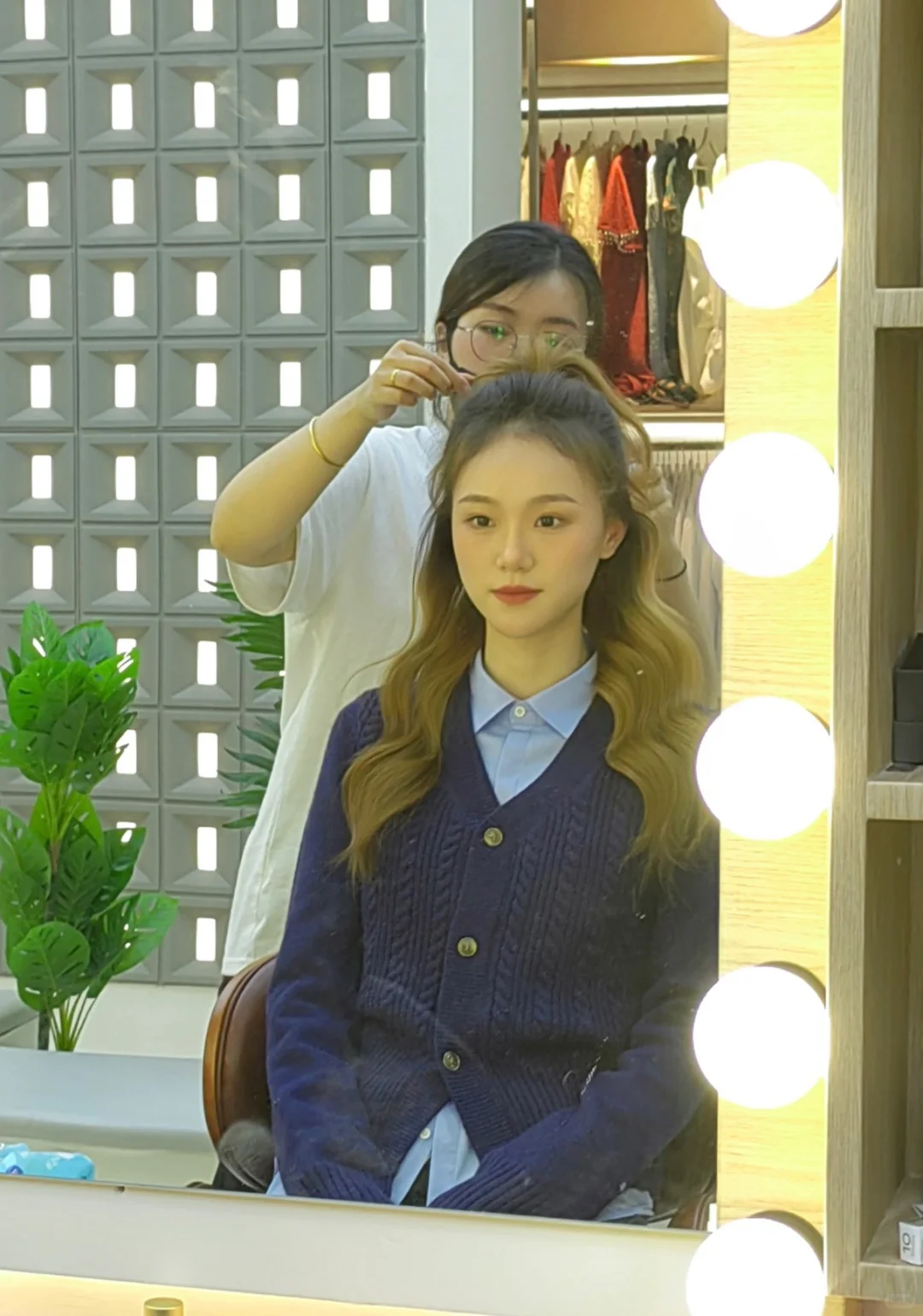 02女大二学生兼职模特