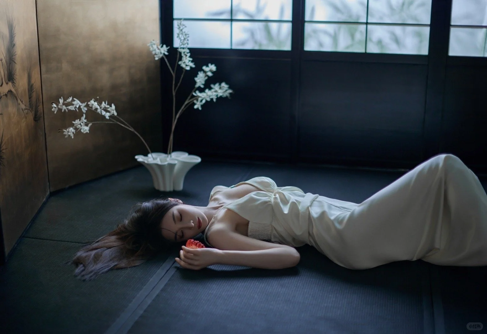 窈窕淑女隆妮，画中仙女入凡尘