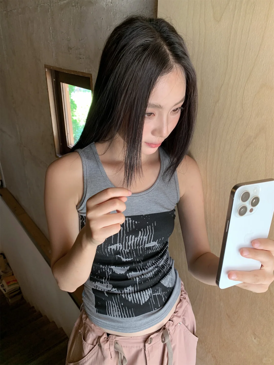 一些松弛感拍照姿势