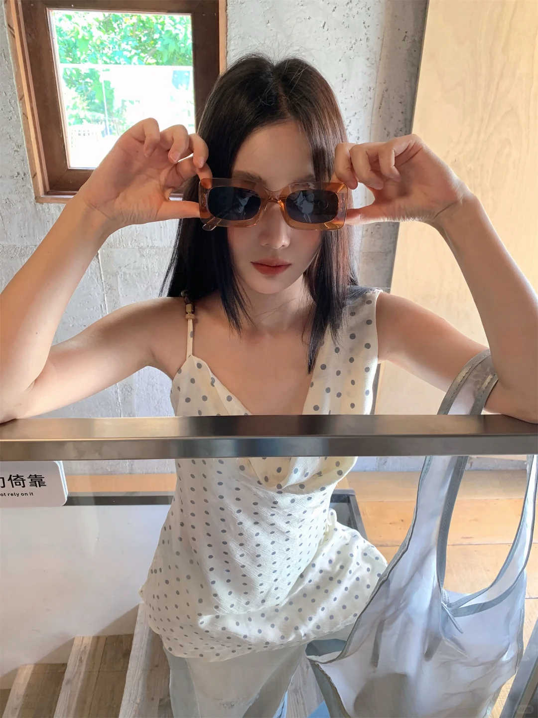一些松弛感拍照姿势