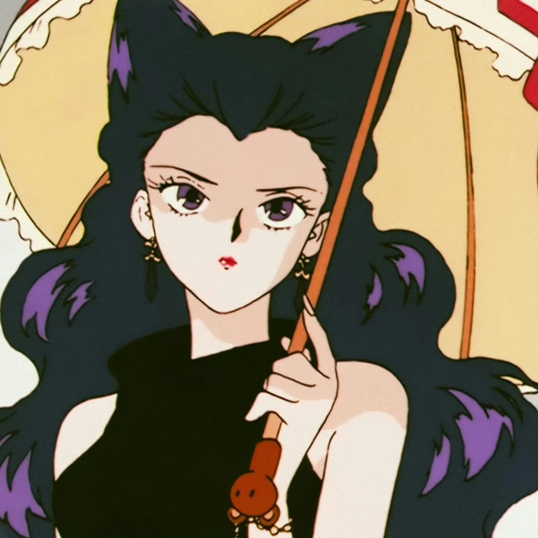 紫发猫女郎