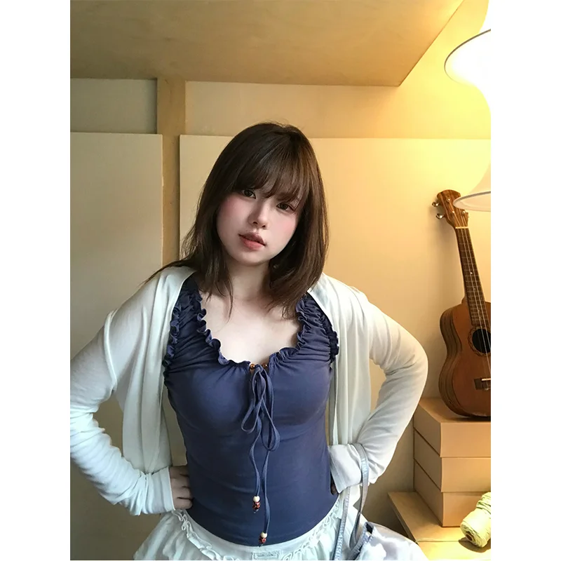 微醺果酒与纯欲少女的夏日邂逅