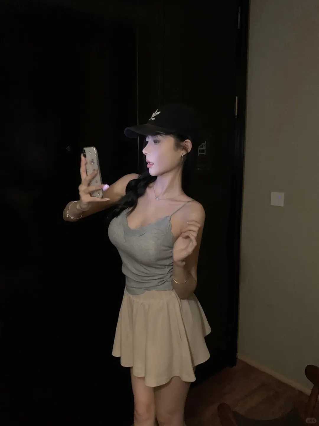 纯欲杀手锏? 这蕾丝吊带把氛围玩明白了