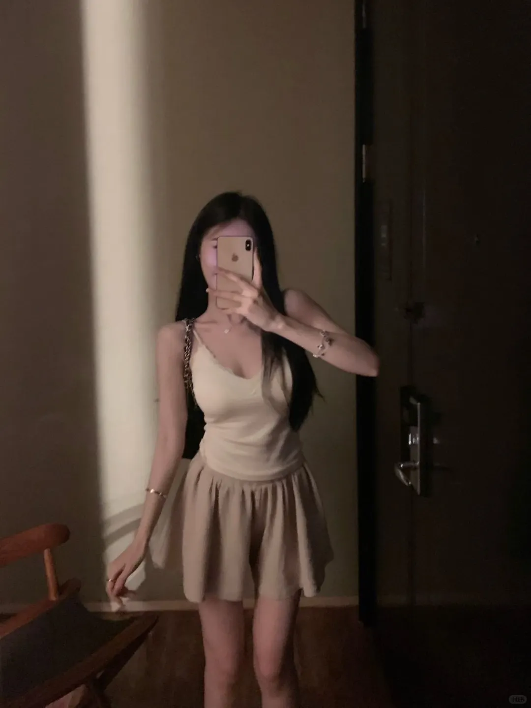 纯欲杀手锏? 这蕾丝吊带把氛围玩明白了