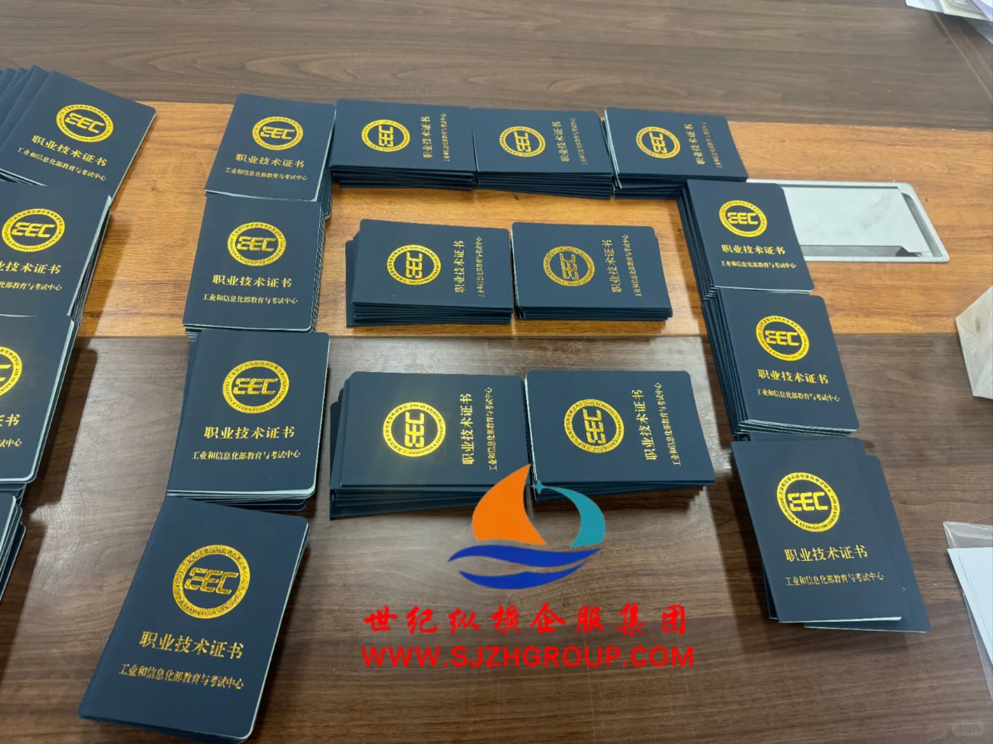 报一波人工智能，官网可查，终身有效。