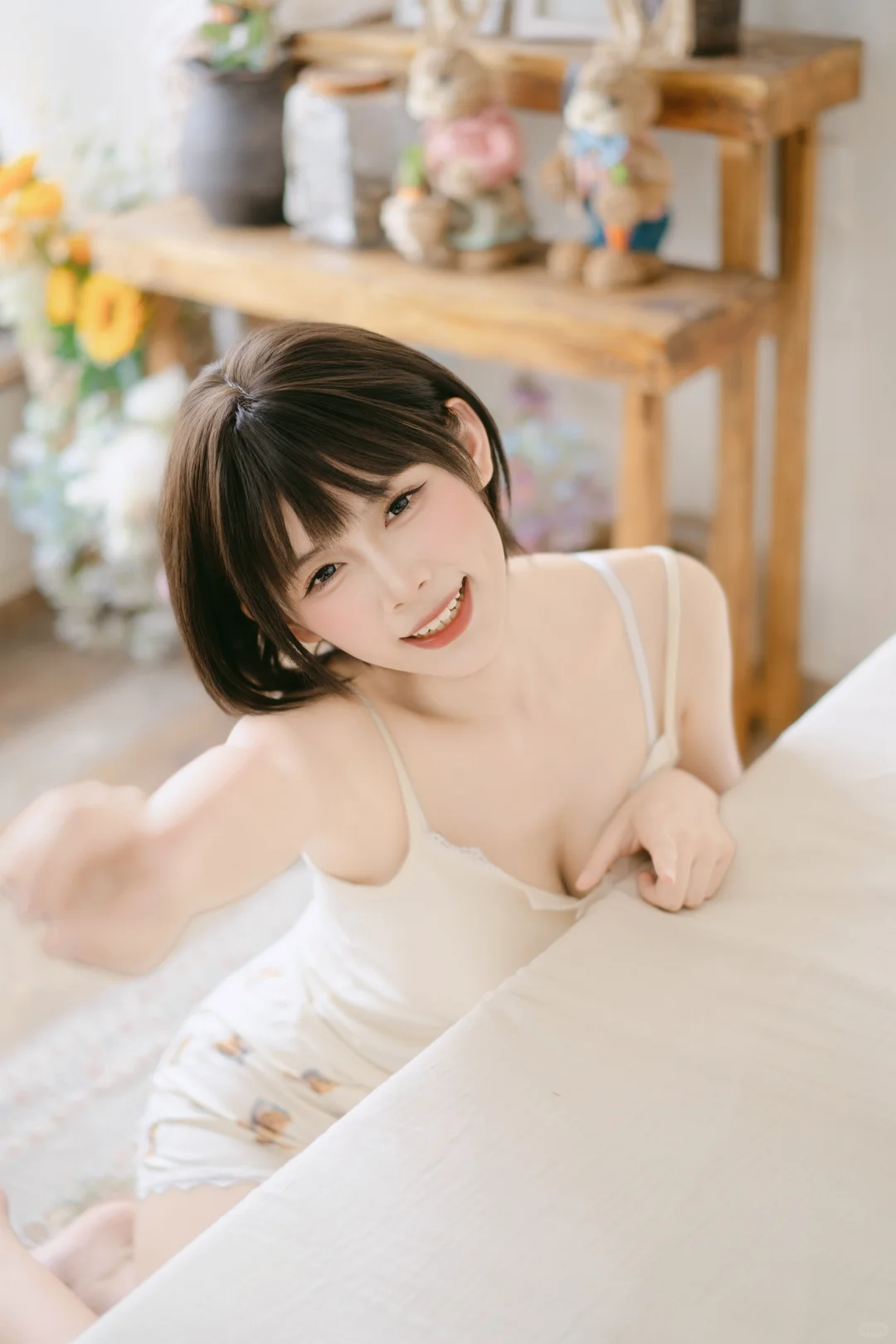 居家少女写真、慵懒感拉满(暖调)