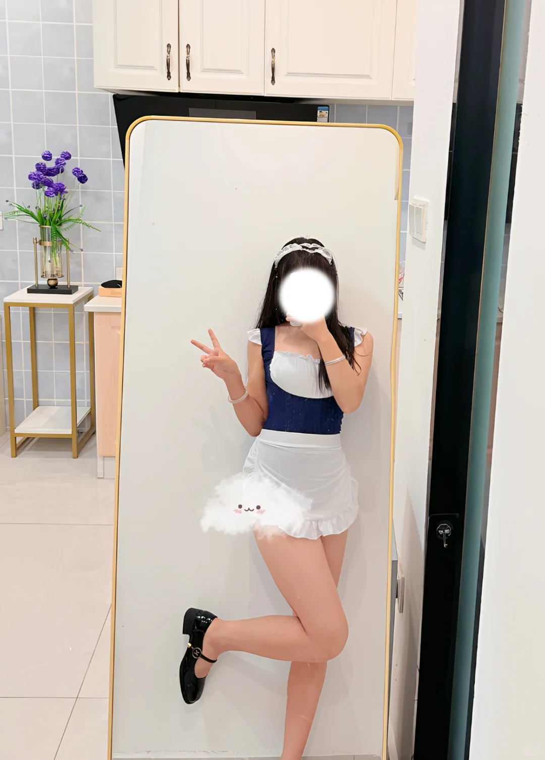 左滑帮我穿上吧?