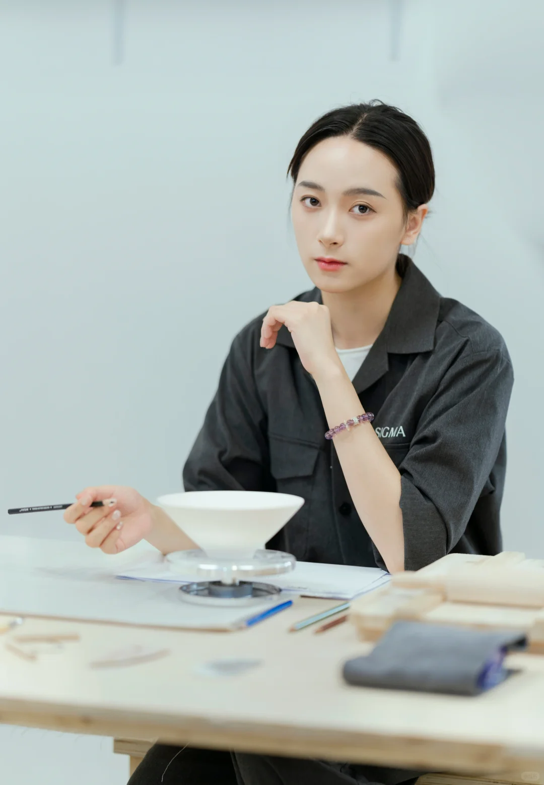 PE展会： 适马展台的模特好美呀