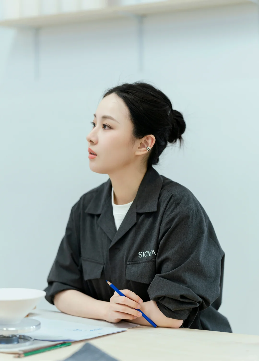 PE展会： 适马展台的模特好美呀