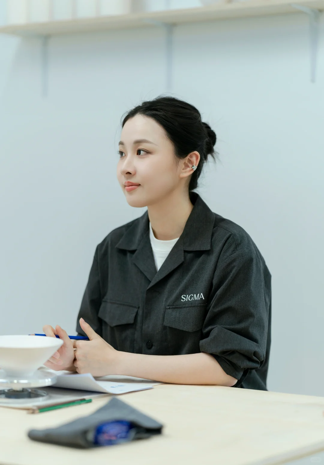 PE展会： 适马展台的模特好美呀