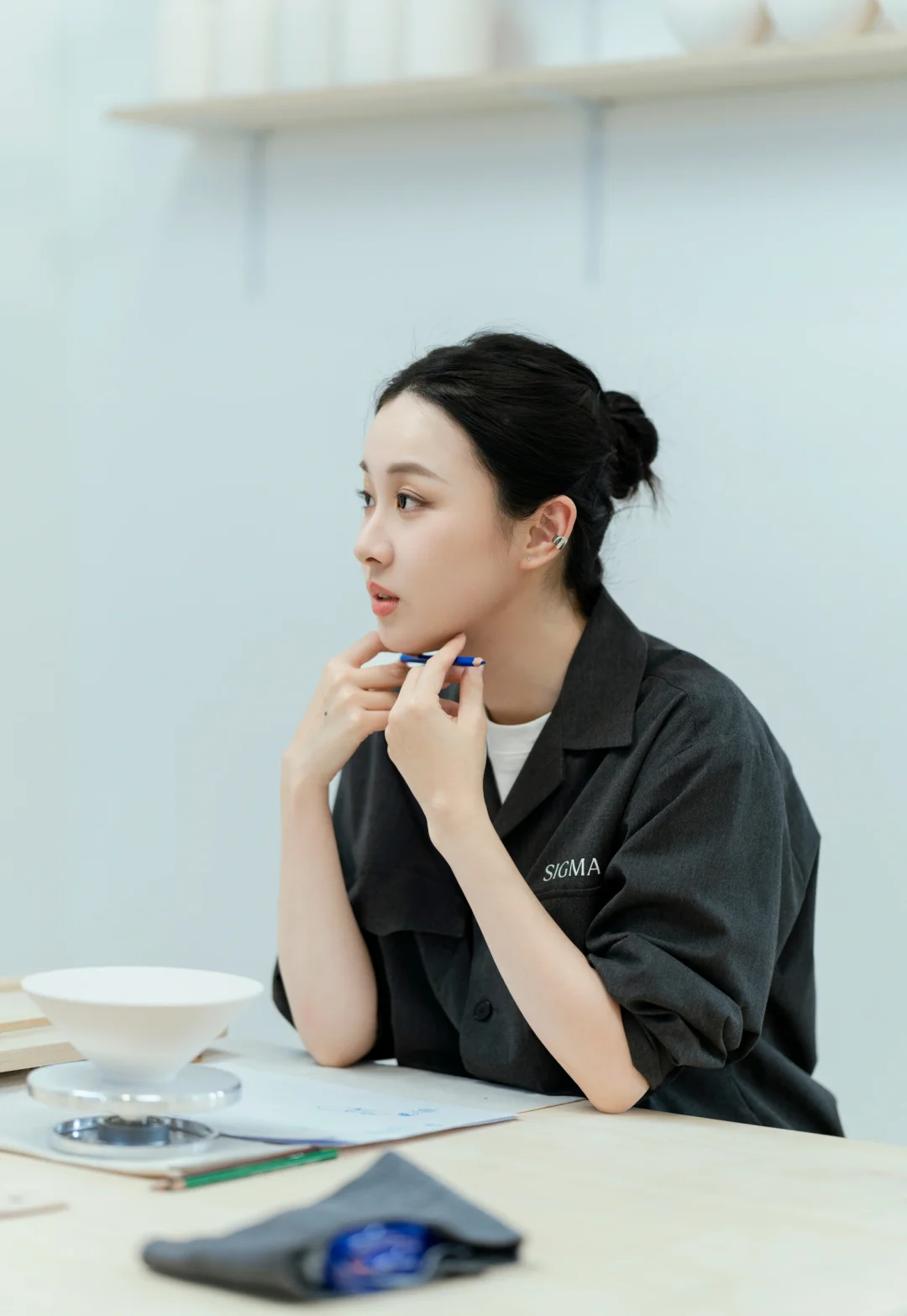 PE展会： 适马展台的模特好美呀