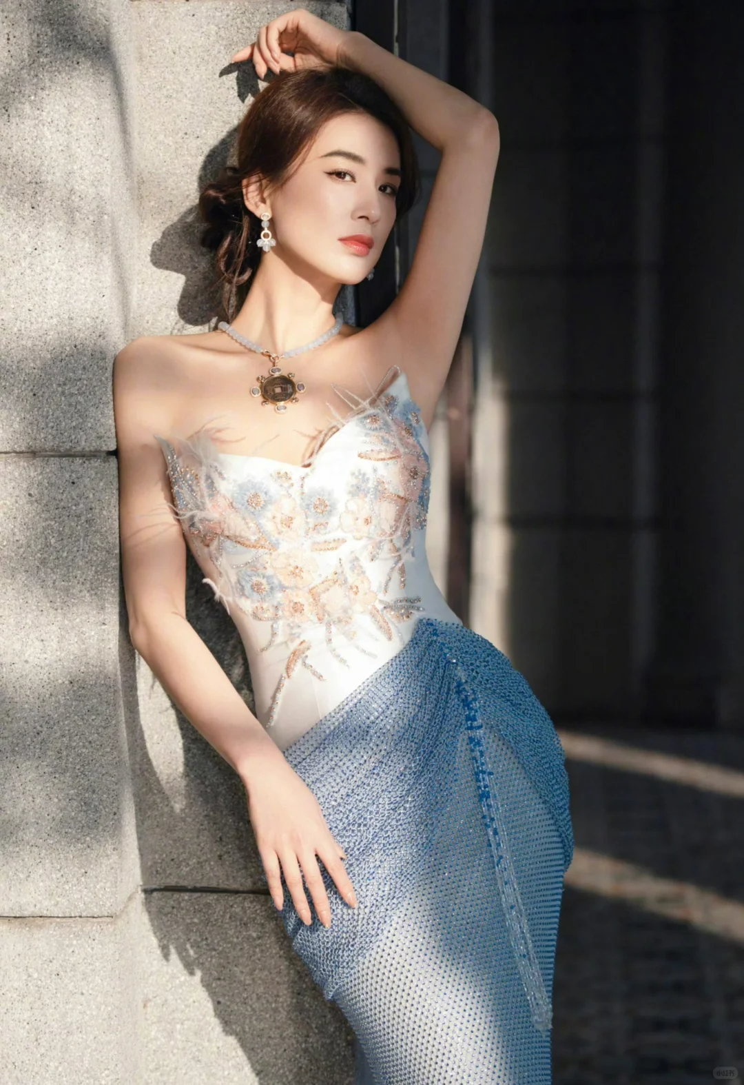 黄圣依｜他说你生来就羽翼光芒