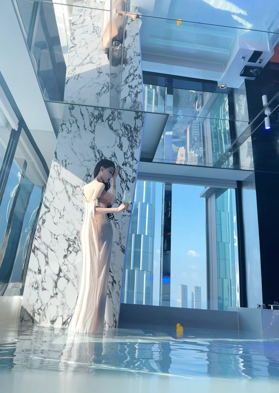 “Evanescent”我是自己的缪斯女神?