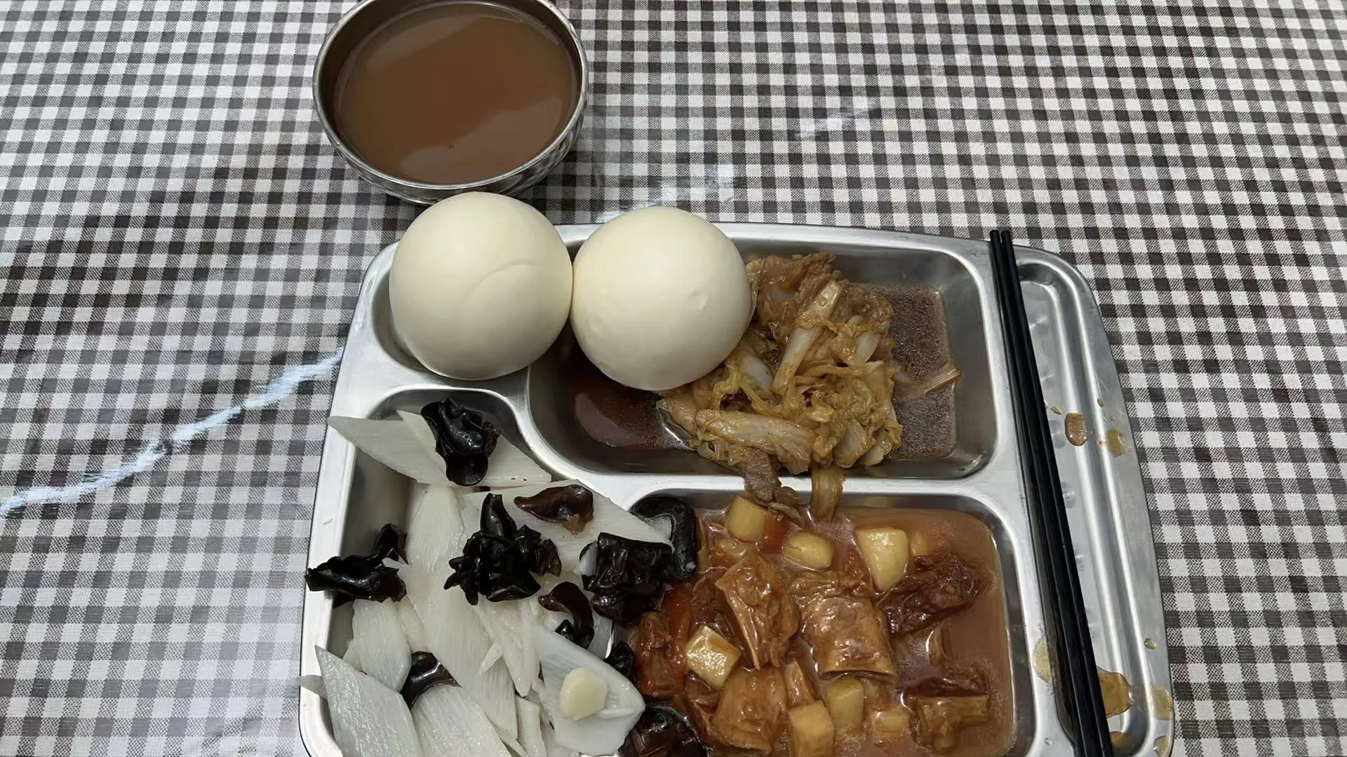 农业硕士入职国企之今天发水果和零食