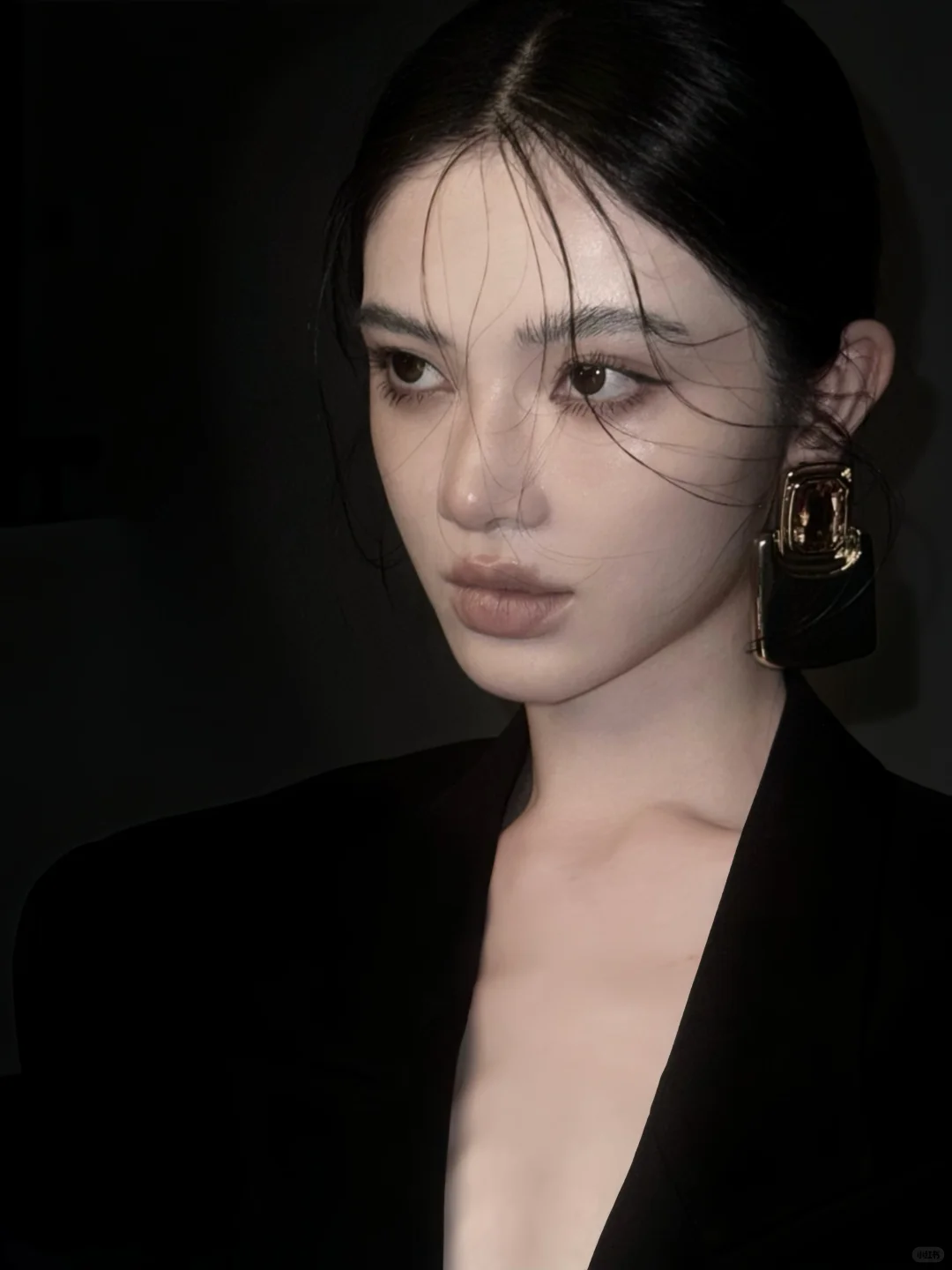 棱角·暗涌