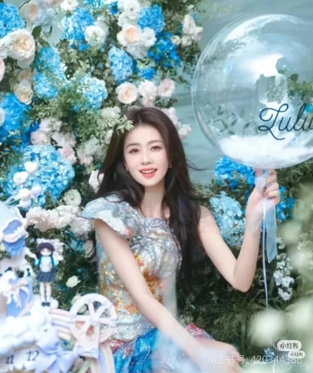 你更喜欢哪个？我更喜欢她。
