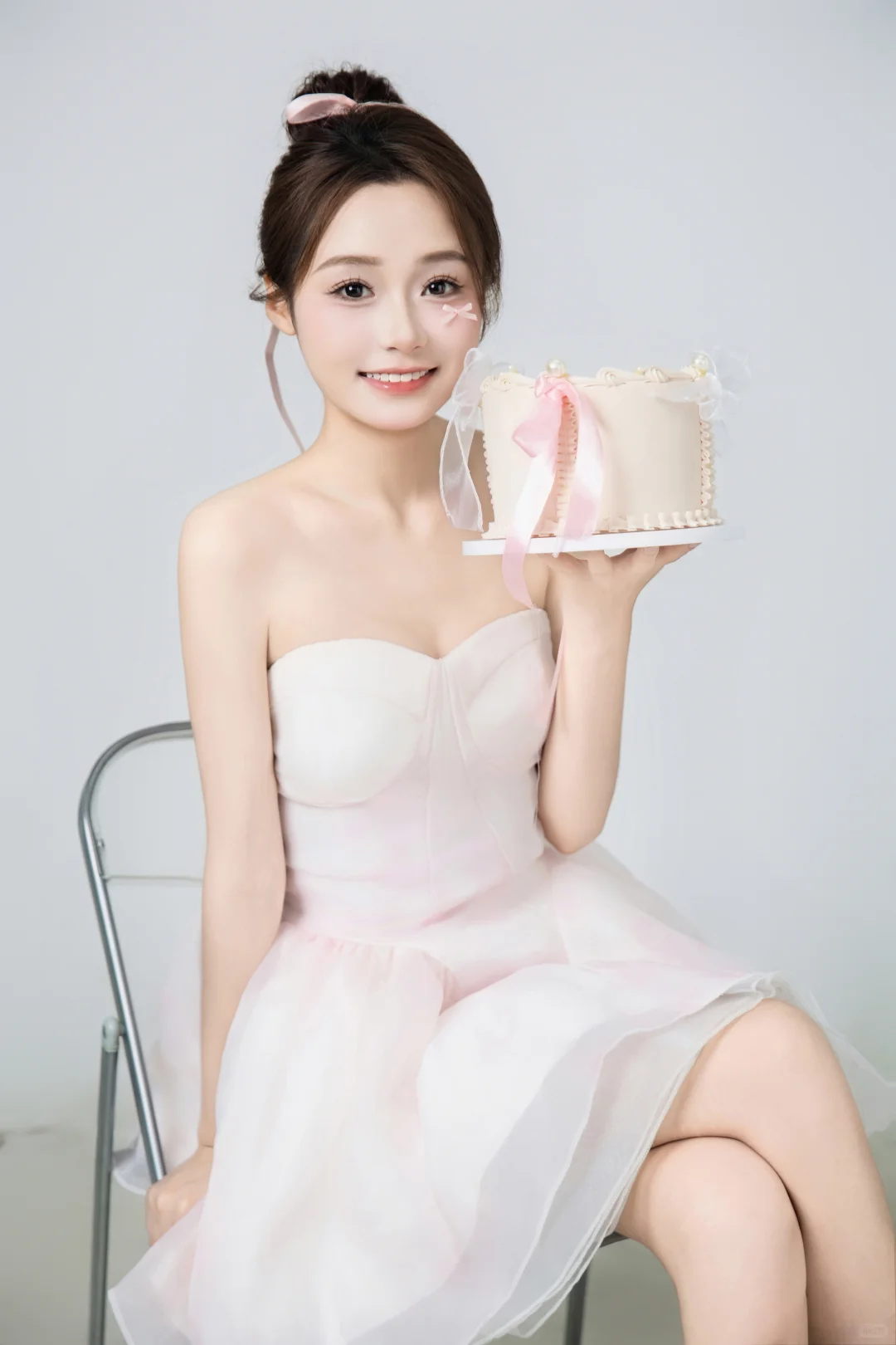 05女大学生第一次做模特就赚了3k