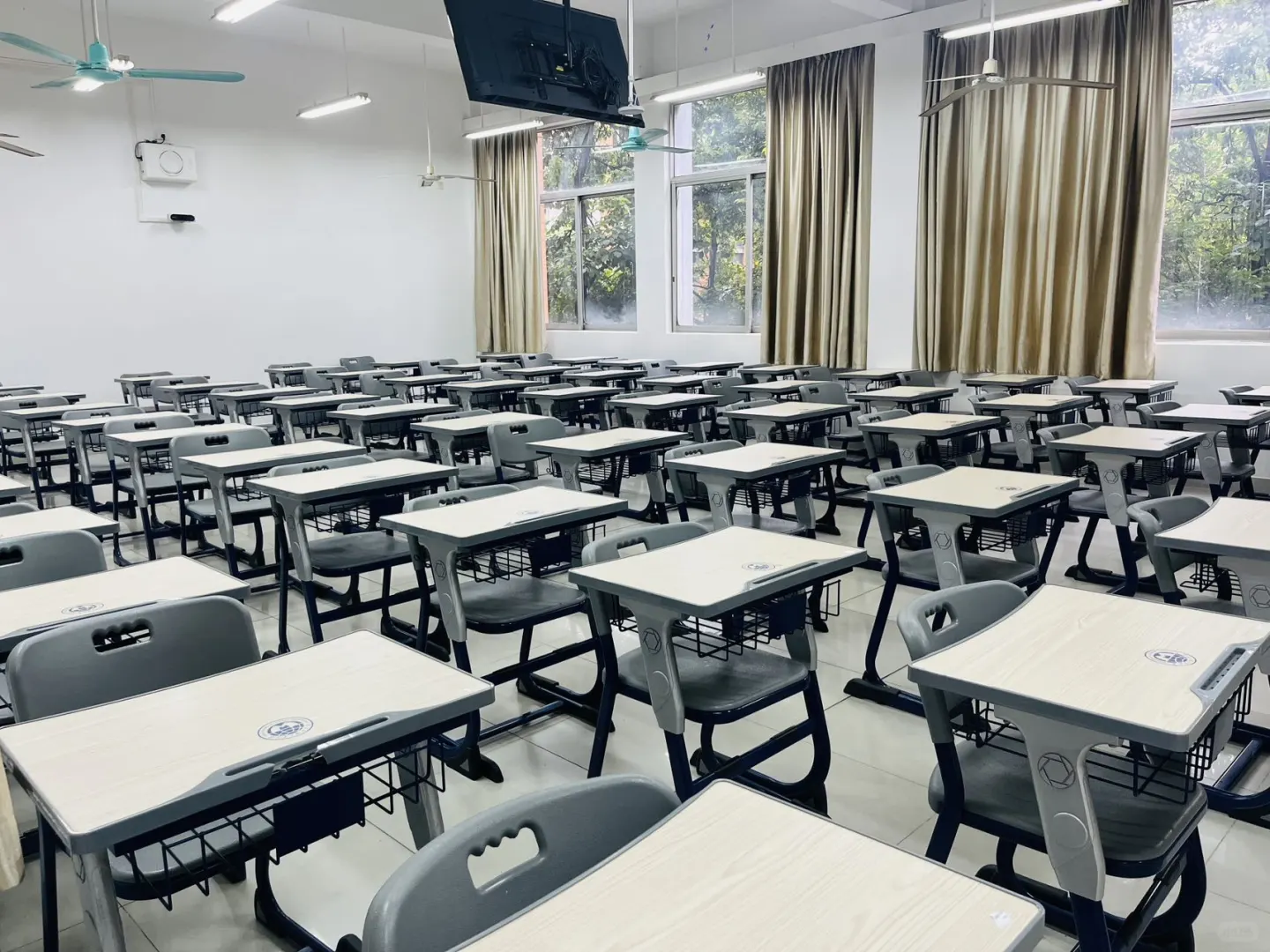 广东外语外贸大学直招!