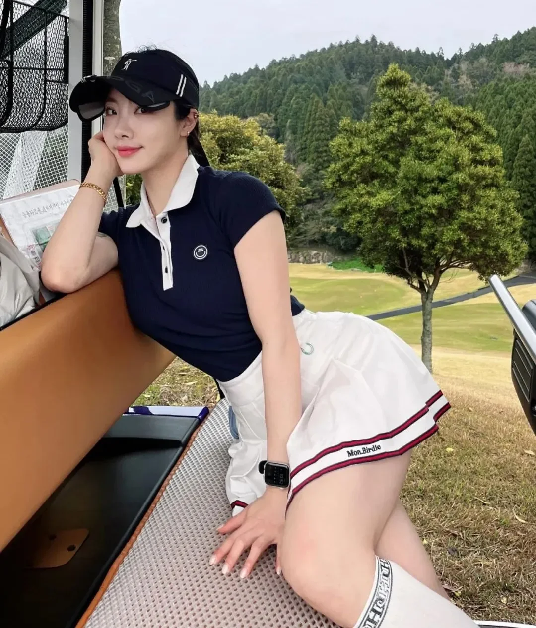 韩国健身,丰腴身材,女神颜值,谁能不迷糊？