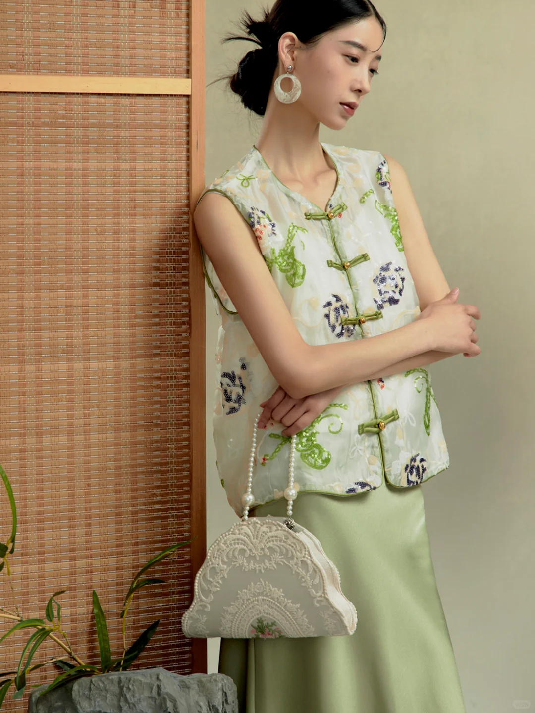 服装拍摄｜新中式模特服装拍摄?
