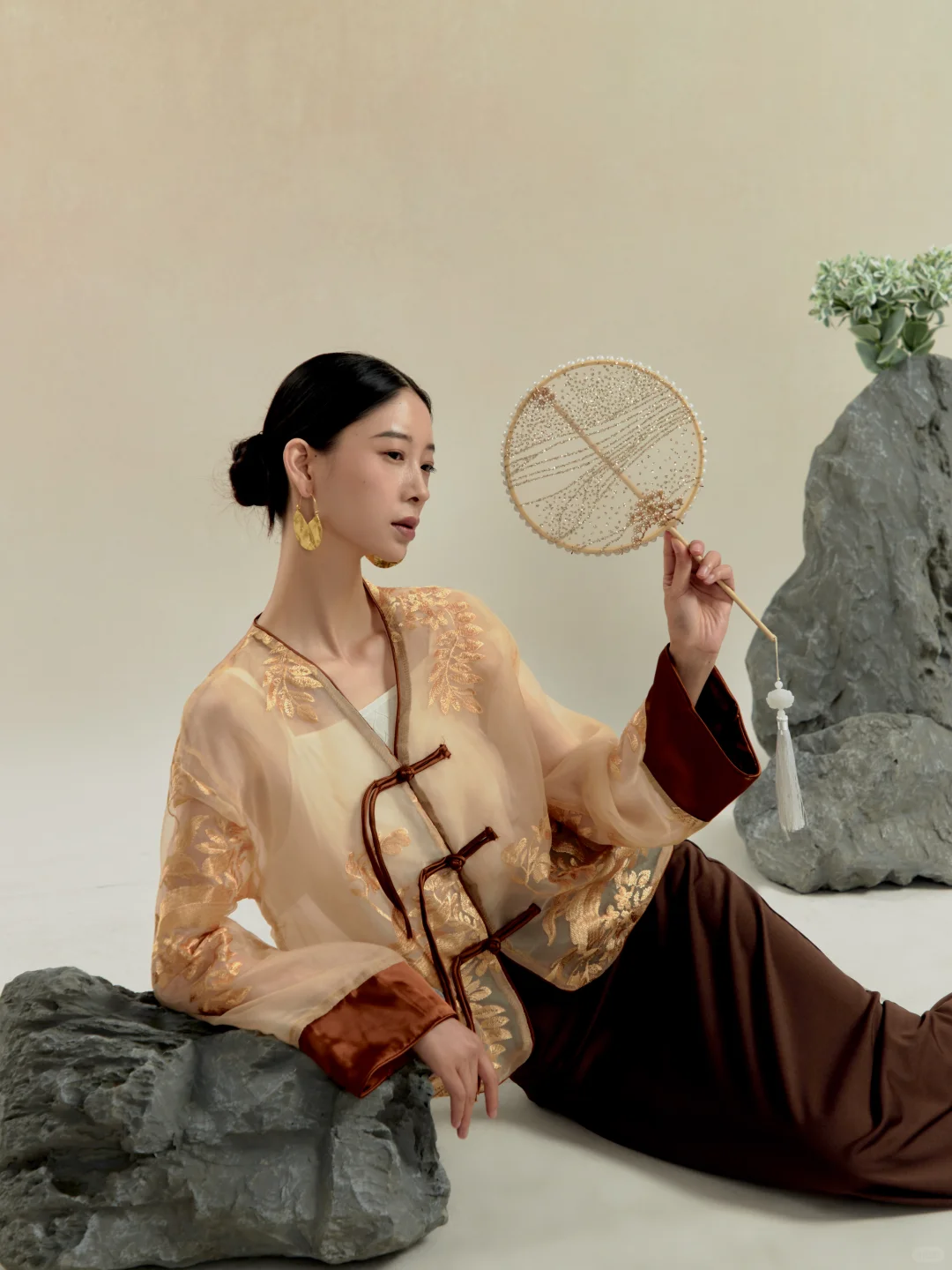 服装拍摄｜新中式模特服装拍摄?