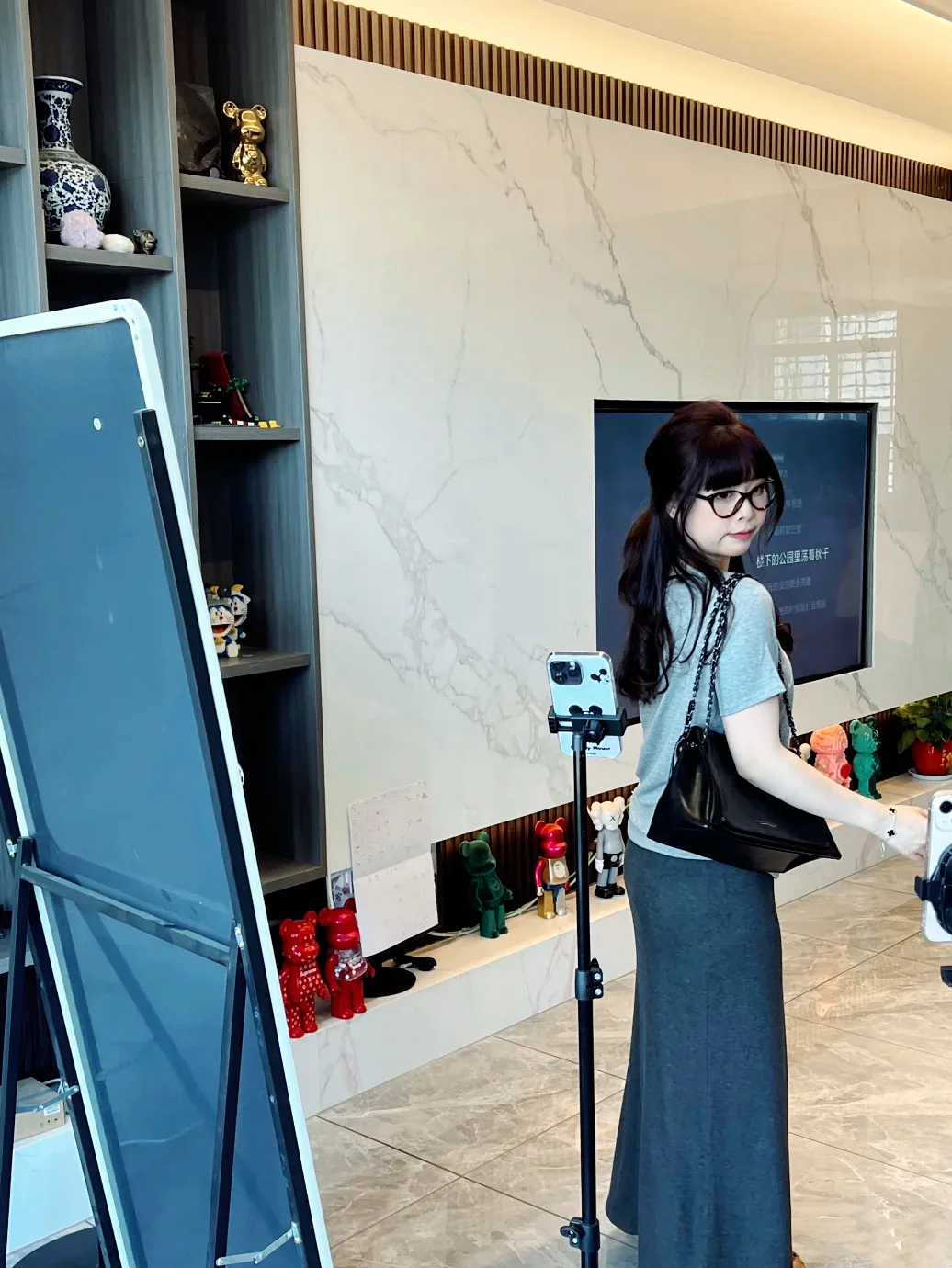 武汉急招两个小白女装?带货主播!?包住❗️