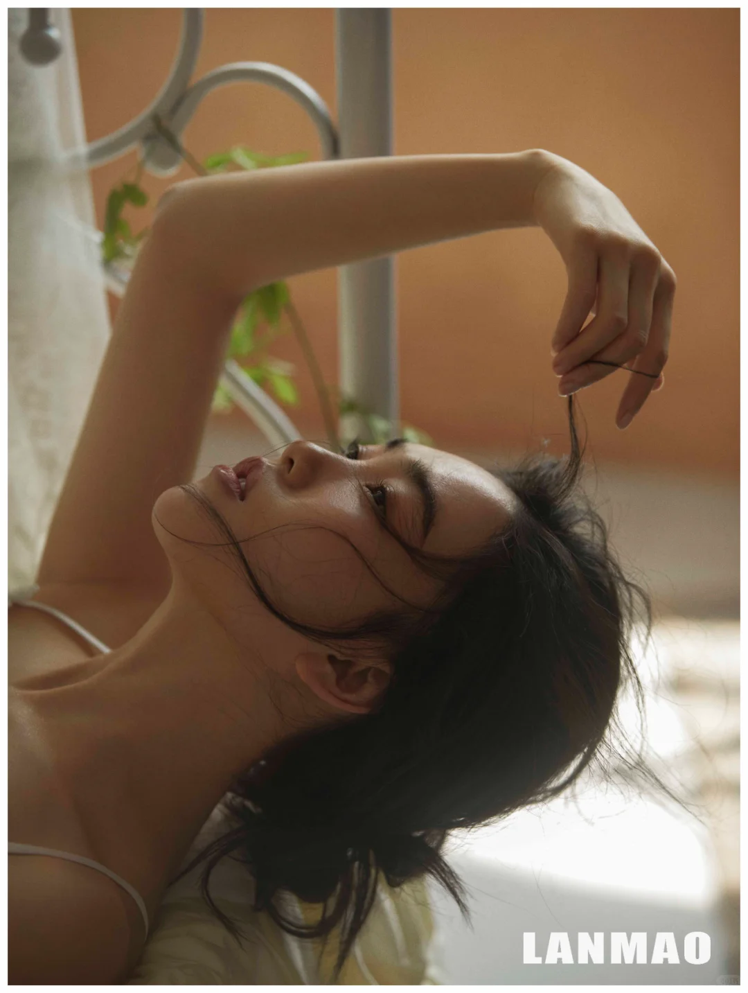 轻私房系列 | 少女的温柔都藏在朦胧的闺房