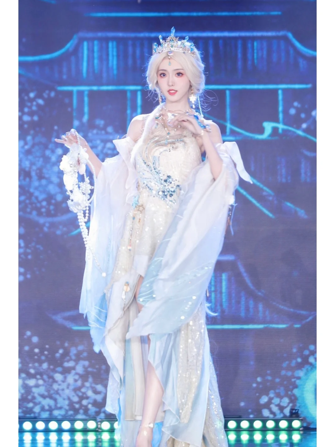求！国漫这个美女姐姐是谁！