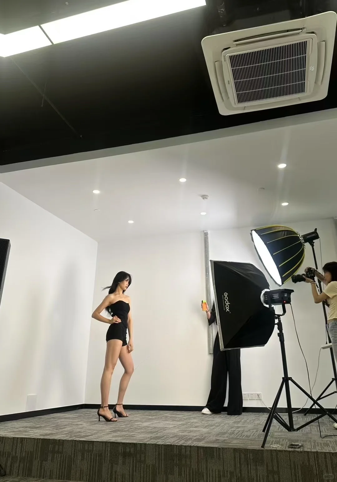 杭州模特公司日常培训 大量招人ing?