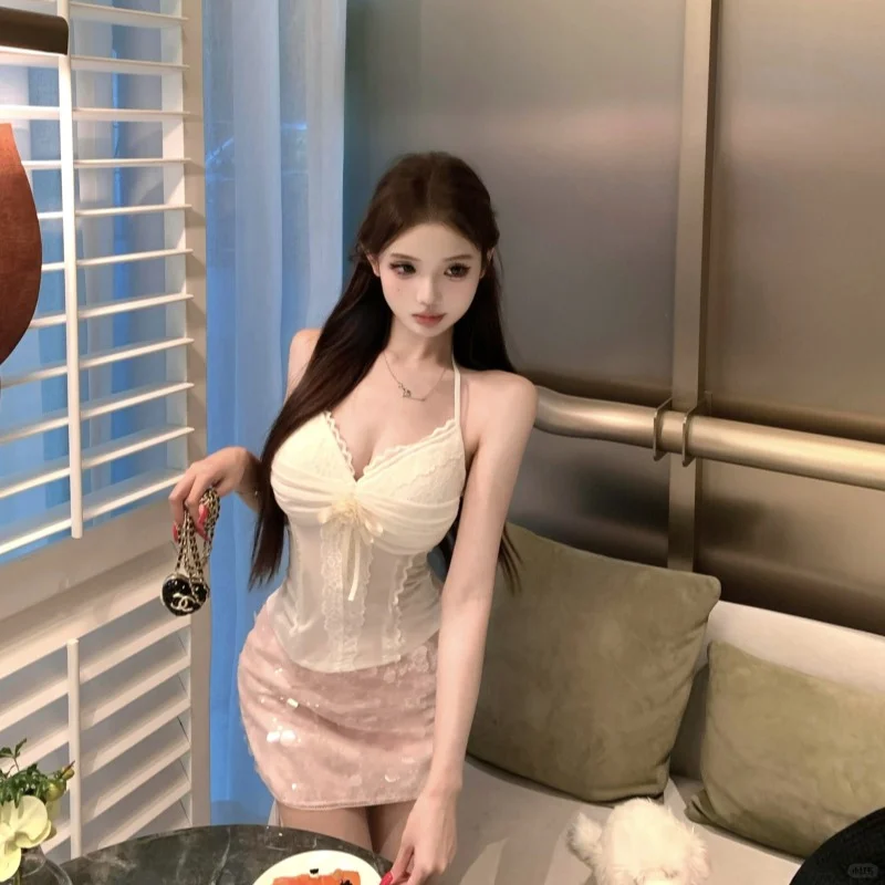 纯欲风蕾丝吊带背心，夏日心动之选?