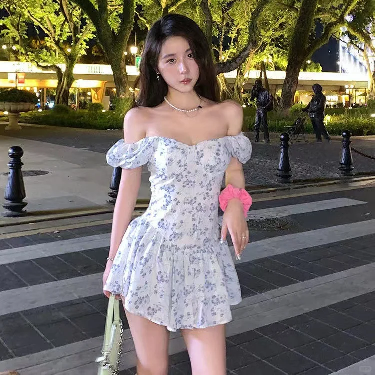 纯欲系天菜裙！法式碎花把夏天穿在身上啦